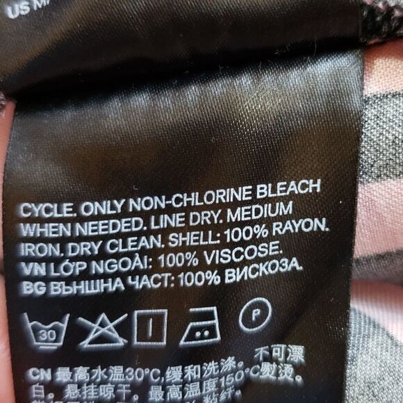 🔺️H&M Pink & Black Striped Asymmetric Hemline Rayon Blouse Size 2 - Picture 13 of 13